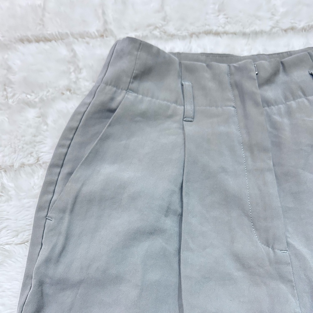 Dynamite Women’s Gray High-Waisted Pants w/Front and Back Pockets Size 2 - Picture 4 of 9